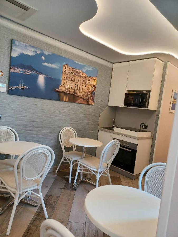 B&B Federico II ナポリ エクステリア 写真